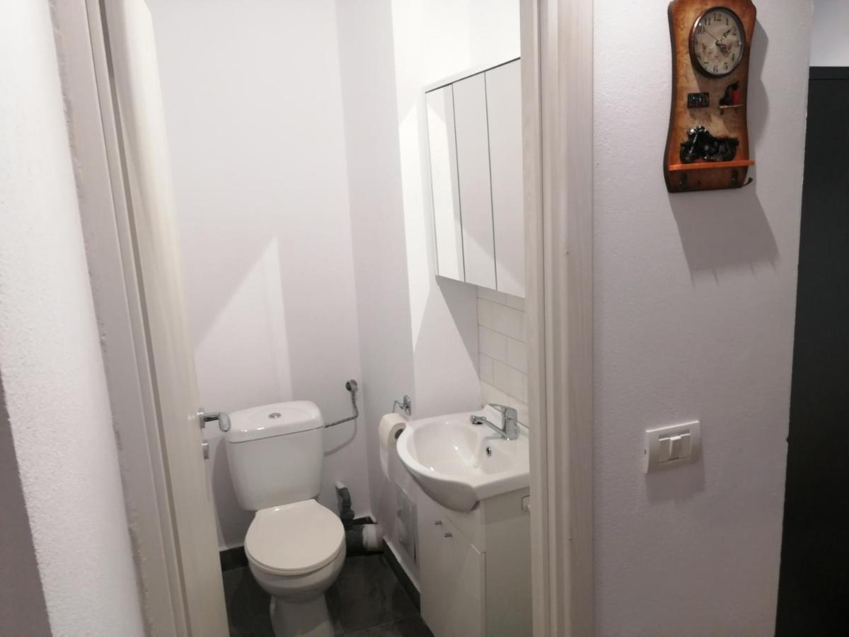 Rosenau Apartment ริชนอฟ ภายนอก รูปภาพ